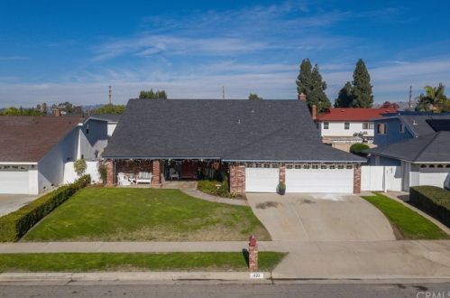 423 Cienaga Dr, Fullerton CA 92835-1103 exterior