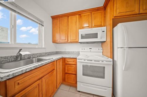 2925 Florence Ave, San Jose CA  95127-2820 exterior