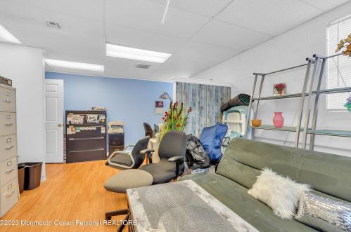 204 Channel Dr, Point Pleasant Beach NJ 08742-2619 exterior