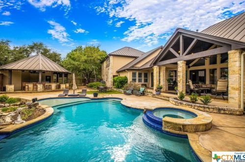 2763 Frontier, Spring Branch TX 78070-5949 exterior