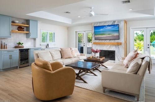 143 Mahogany Dr, Naples FL exterior