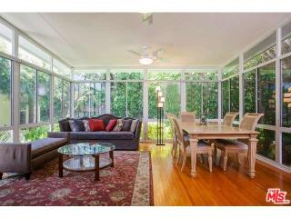 3665 Moore St, Los Angeles CA  90066-3044 exterior