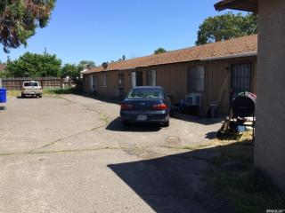 200 Clifford Ave, Turlock CA  95380-4665 exterior