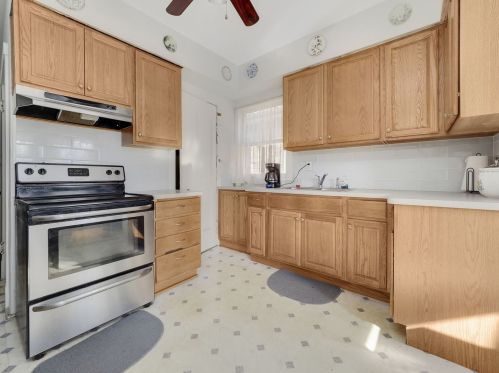 4335 Mason Ave, Chicago IL 60630-1913 exterior