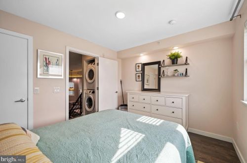 1303 Hope St, Philadelphia PA 19122-3231 exterior