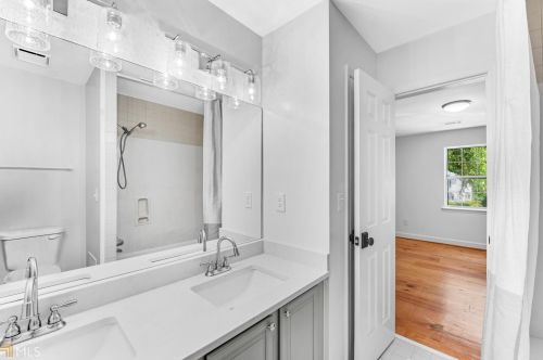 1767 Defoor Ave, Atlanta GA 30318-7536 exterior