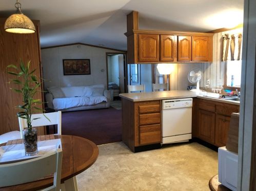 14 Pipit Dr, Chicopee MA 01020-4894 exterior