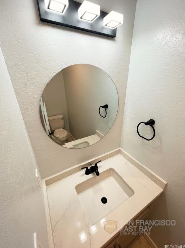 1502 Parkwood Pl, Concord CA 94521-2203 exterior