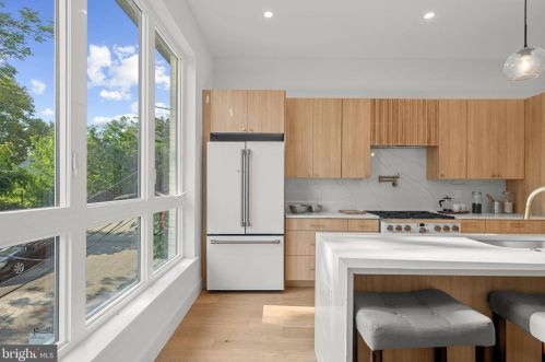 4315 Boone St, Philadelphia PA 19128-5003 exterior