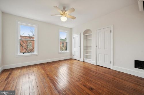 852 24 St, Philadelphia PA 19130-1913 exterior