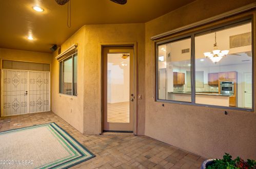 8154 Painted Feather Dr, Tucson AZ  85743-7418 exterior