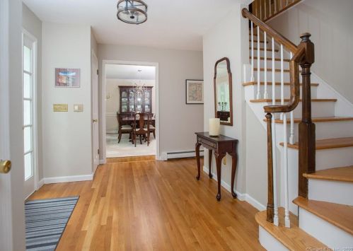 62 Blackman Rd, Ridgefield, CT 06877-4204