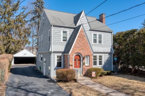 78 Nevins Ave, Springfield, MA 01106-3121