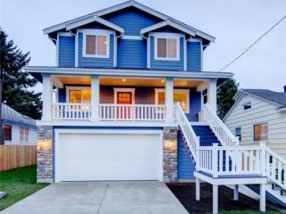 331 78 St, Seattle WA  98117-4013 exterior