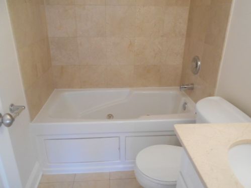 1629 Sherwin Ave, Chicago IL  60626-1957 exterior