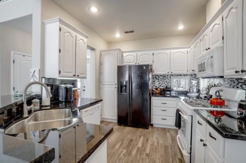 224 Marsalla Dr, Folsom CA 95630-7201 exterior