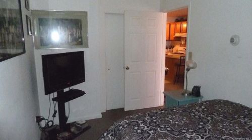 652 Crotona Park, Bronx NY 10460-4824 exterior