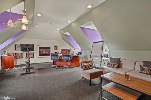 11300 Glen Rd, Rockville MD 20854-1849 exterior