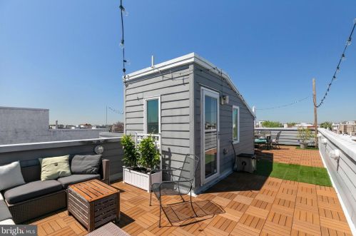 1503 19 St, Philadelphia PA 19145-1440 exterior