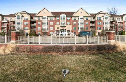 4130 Lake Dr, Milwaukee WI 53211-1719 exterior