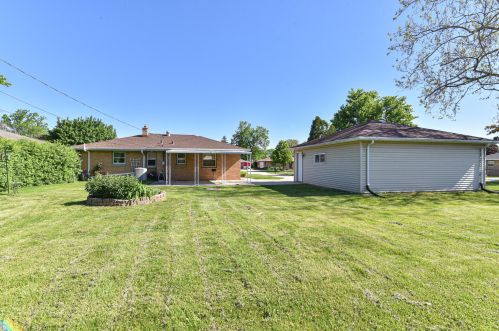 6319 Armour Ave, Milwaukee WI  53220-3911 exterior