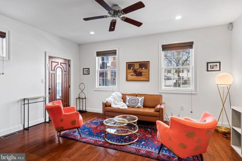 985 6th St, Philadelphia PA  19123-1405 exterior