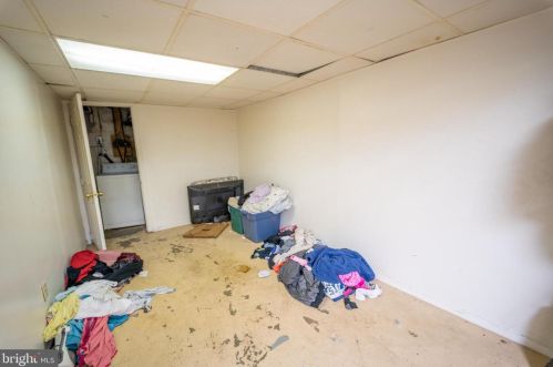 5614 3 St, Philadelphia PA 19120-2318 exterior