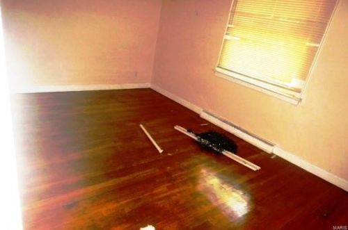 9824 Gloucester Dr, Saint Louis MO 63137-3365 exterior