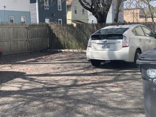 80 Georgia Ave, Providence, RI 02905-5410