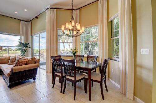 6947 Southport Dr, Boynton Beach FL 33472-6901 exterior