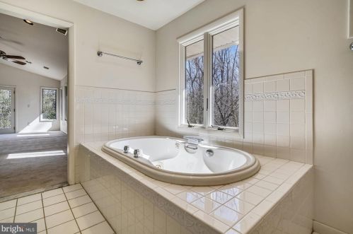 2751 Colonial Rd, Accokeek MD 20607-2366 exterior