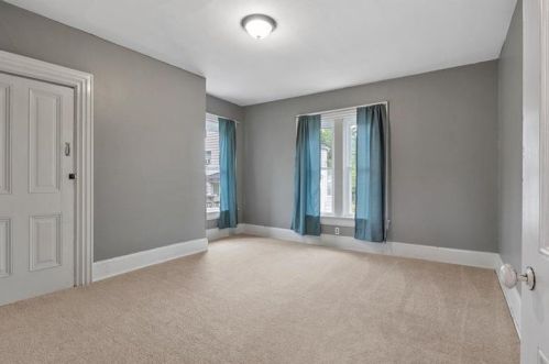 904 State Ave, Moon Twp PA 15108-2234 exterior