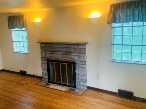 2100 Gilmore Ave, Pittsburgh, PA 15235-1446