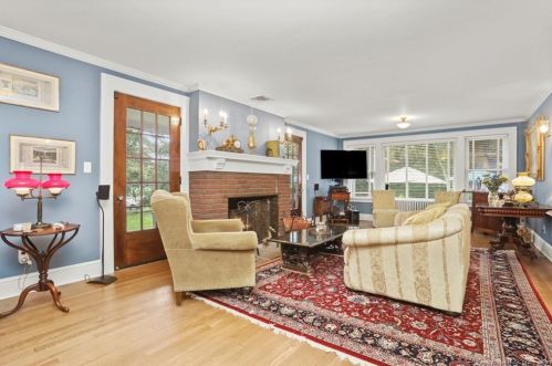 197 Newtown Ave, Norwalk CT 06851-2326 exterior