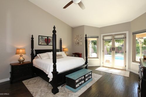 4515 Chisum Trl, Phoenix AZ  85050-8568 exterior