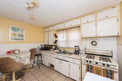 359 Columbia Ave, Meskegon MI  49444-2217 exterior