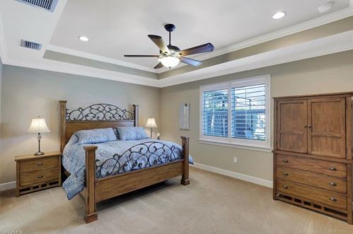 9298 Quarry Dr, Naples FL 34120-5222 exterior