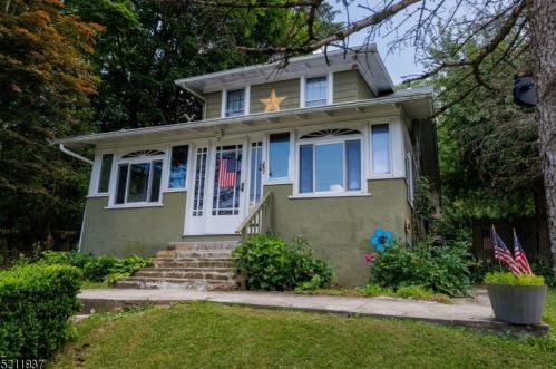 63 Woodside Ave, Fredon, NJ 07860-2413