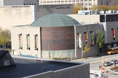 606 Wisconsin Ave, Milwaukee WI  53202-4600 exterior