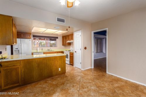 4578 Camino De Ln Codorniz, Tucson AZ 85745-9592 exterior