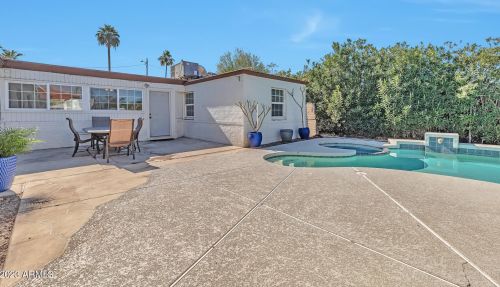 702 Encanto Blvd, Phoenix AZ 85003-1109 exterior