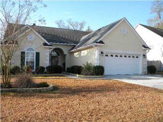 383 Cabrill Dr, Charleston, SC 29414-9039