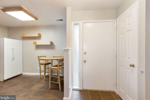 1758 Westwind Way, Mc Lean VA 22102-1612 exterior