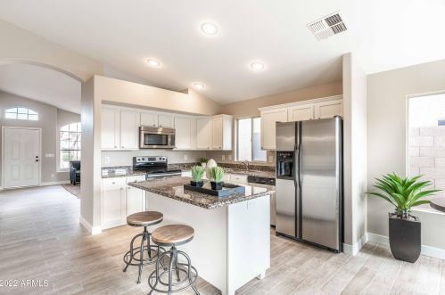 1301 Butler Dr, Chandler AZ 85226-3528 exterior