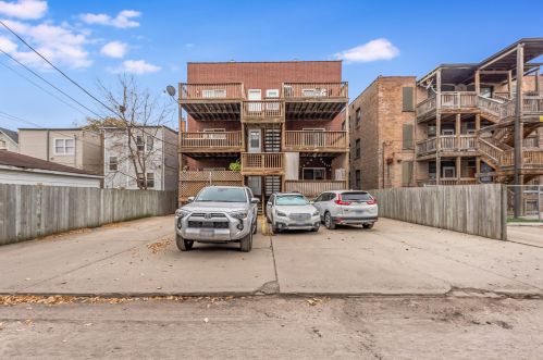 4319 Mozart St, Chicago IL 60618-1576 exterior