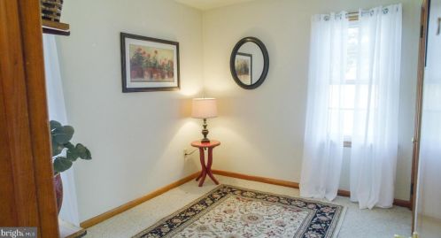 22 Lincoln Dr, Hanover PA 17331-4906 exterior