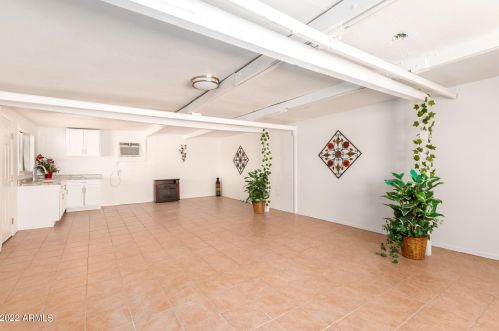 7002 10 St, Phoenix AZ 85086-0929 exterior