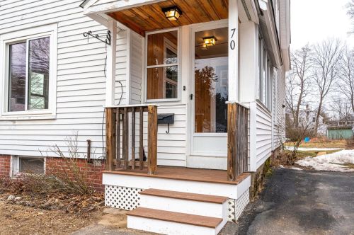 70 Stone St, Concord NH  03301-2765 exterior