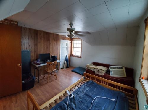 34 Chapman St, Ely MN 55731-1230 exterior