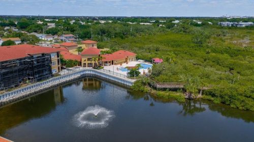 4307 Bayside Village Dr, Tampa FL  33615-5578 exterior